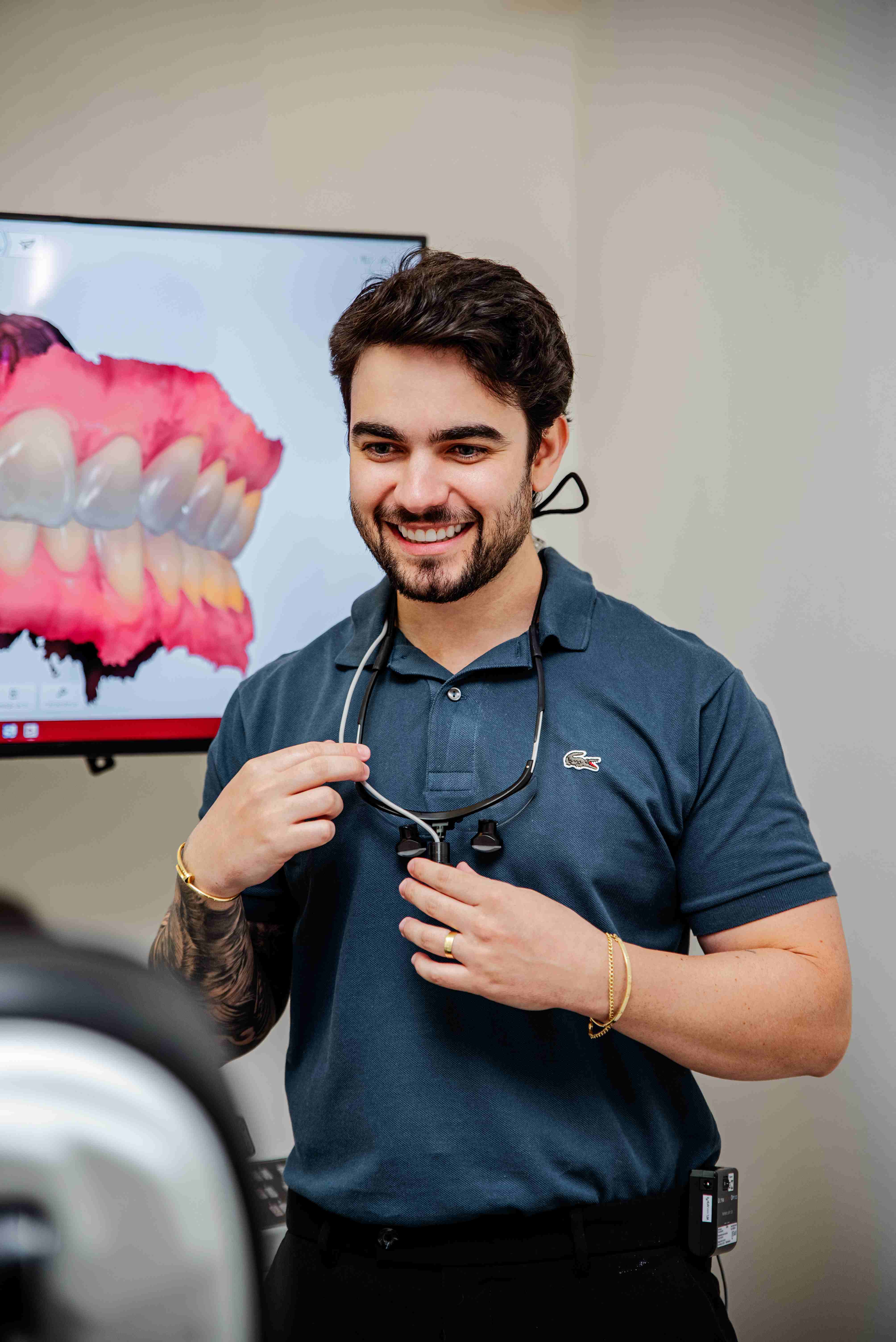 Dr. Iam Victor - Especialista em Implantes SELIV